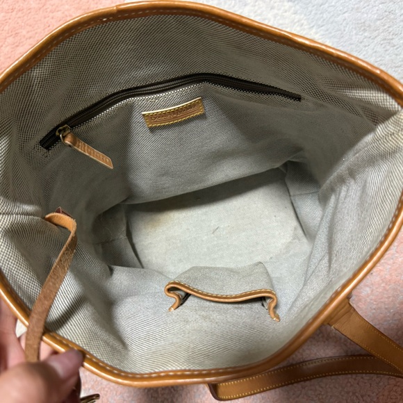 Vintage Authentic Dooney & Bourke Signature Tan & Gray Logo Hobo Bucket Bag - Picture 6 of 9